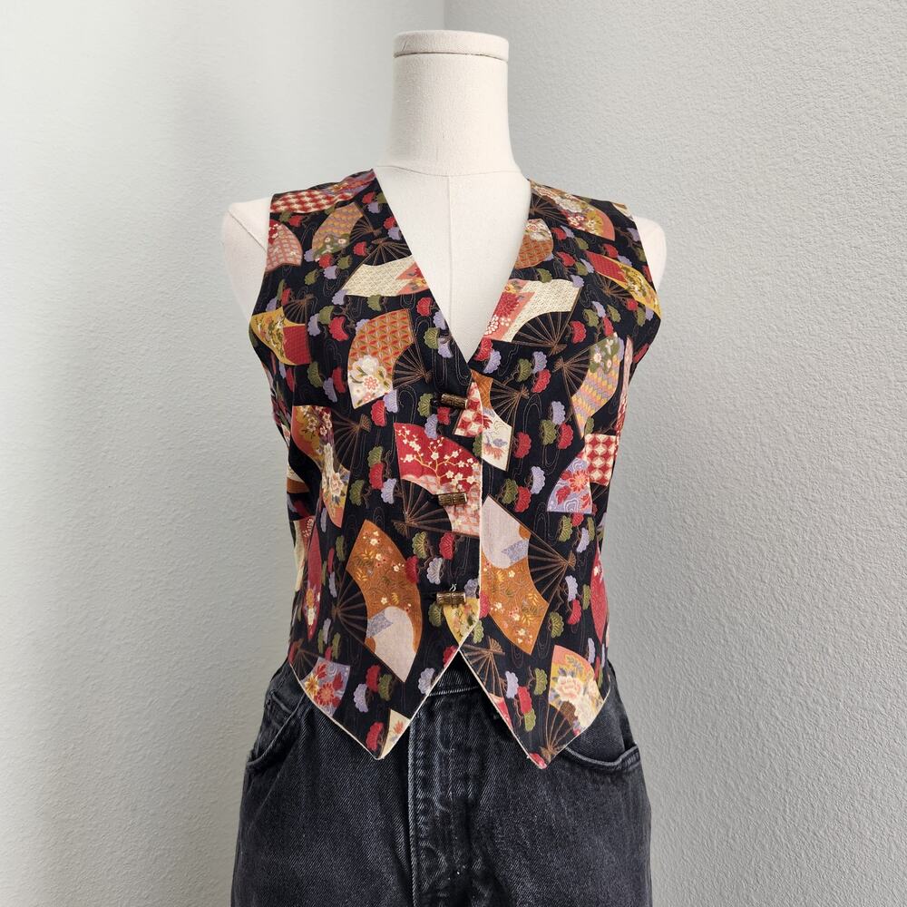 Vintage 90s Libby Black Tapestry Vest Fan Print Orange Pink Button Front Top S